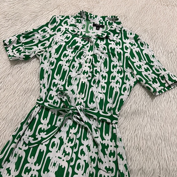 MSK women’s Green White Collared Button Down Dress size medium petite - Picture 2 of 7